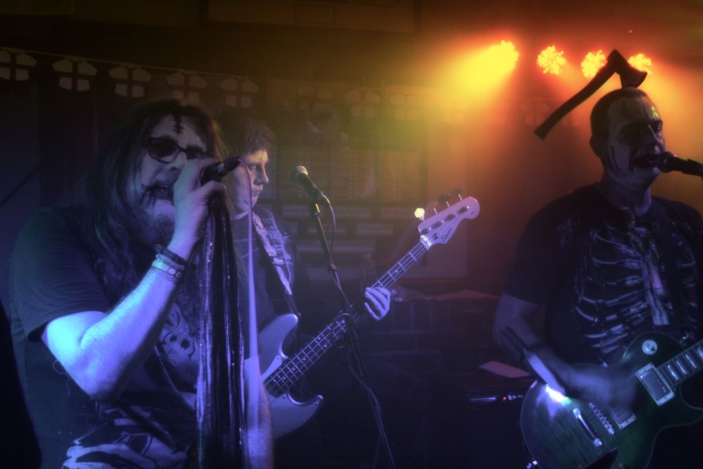 The Stents Photos - The Stents - Halloween at The White Hart 2015