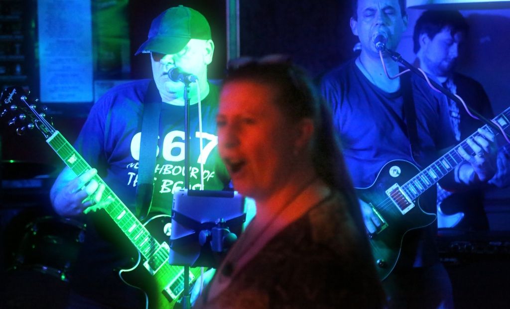 The Stents Photos - THE STENTS - Winged Horse 7
